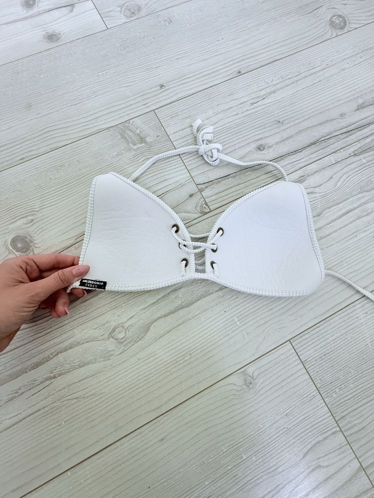 Góra od stroju kąpielowego Calzedonia rozm.2 biala push up