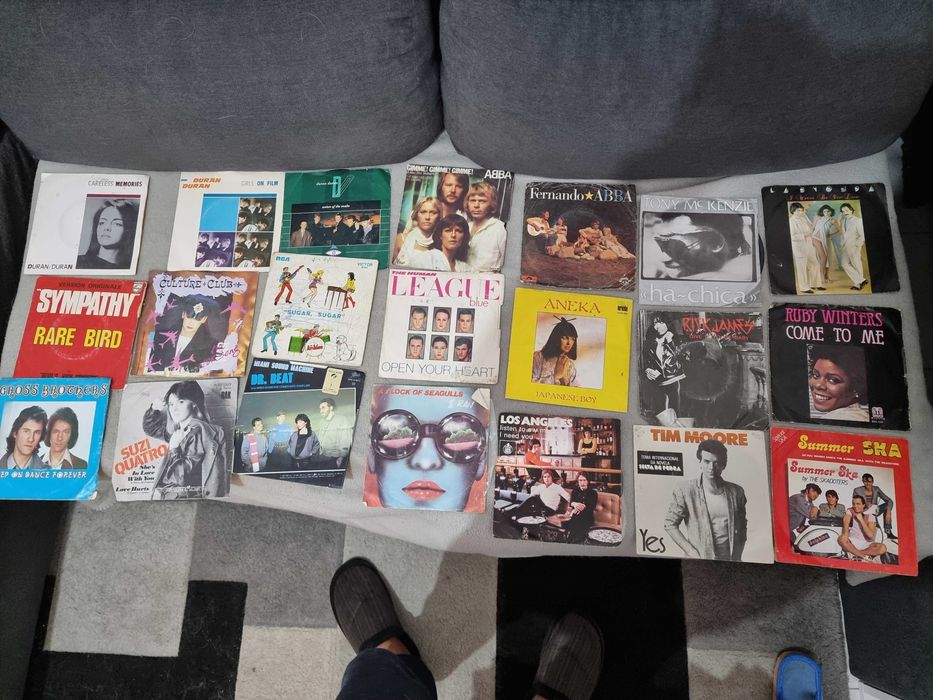 Vendo Varios discos de vinil singles