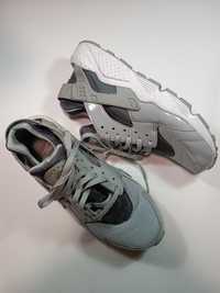Nike Huarache Run 40