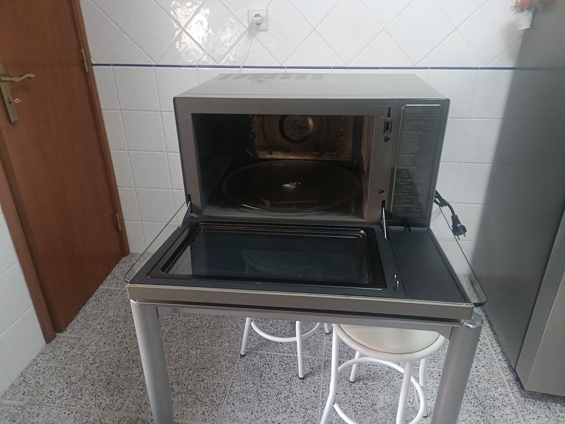 Microondas LG Neochef