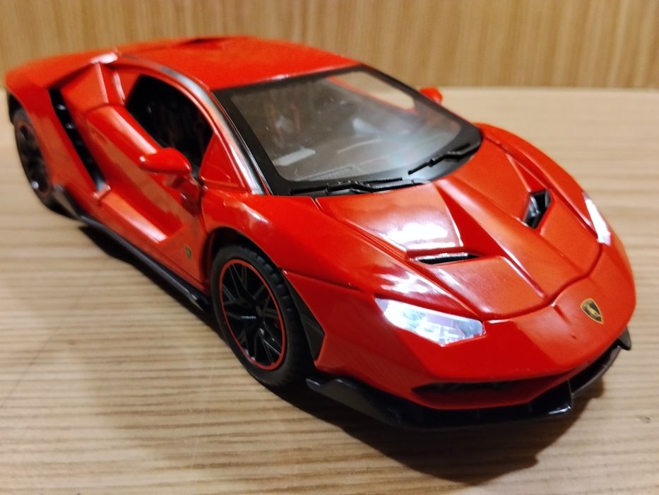 Модель Lamborghini 770-4 1:24 автоэксперт металл свет звук инерц Ламба