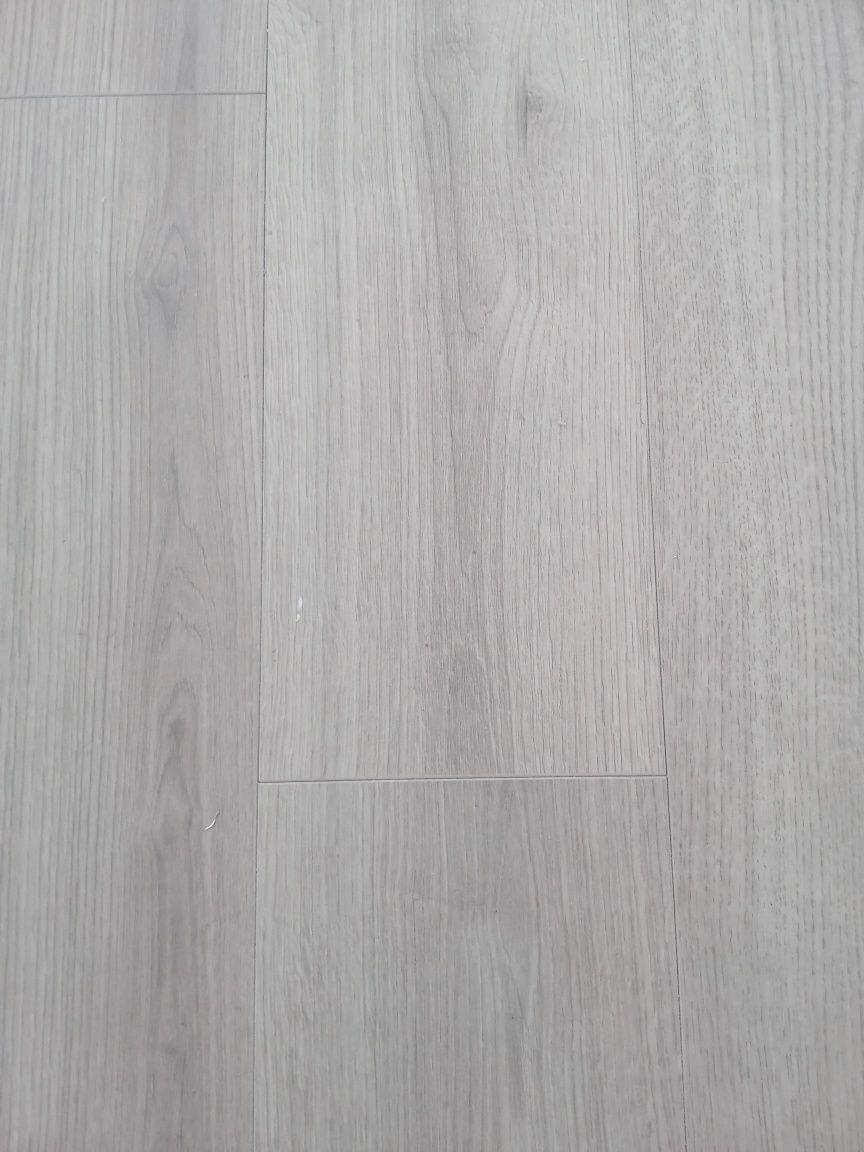 Ламінат K4420 Дуб EVOKE CLASSIC 8/32