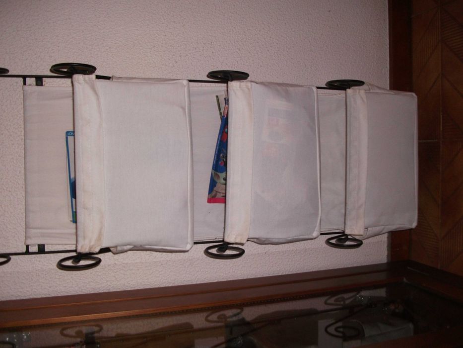 Porta Revistas com estrutura em ferro