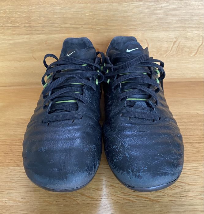 Korki buty do piłki nożnej Nike Tiempo Legend VII FG Junior roz 37,5