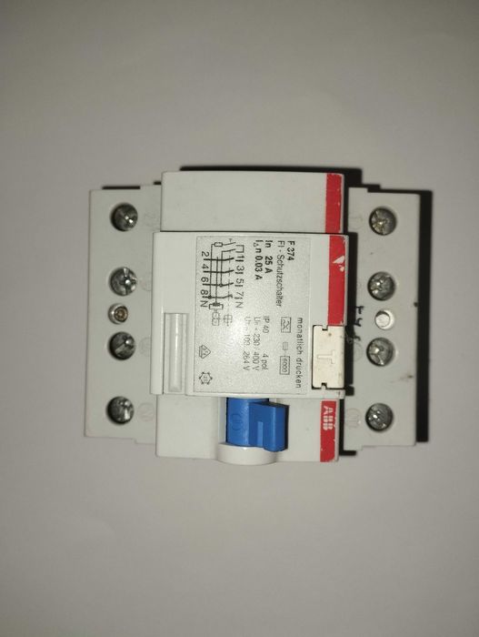 Wyłącznik różnicowoprądowy ABB F374