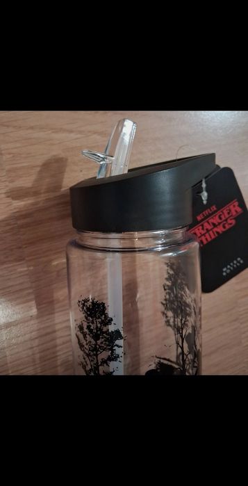 Nowy bidon Stranger Things