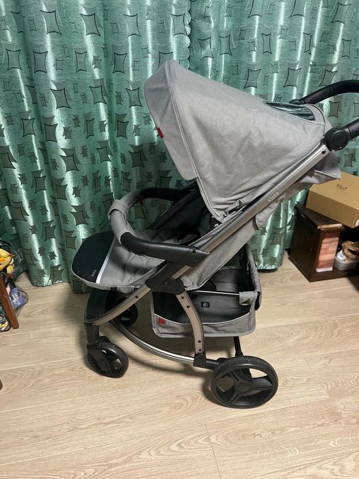 Коляска прогулочная