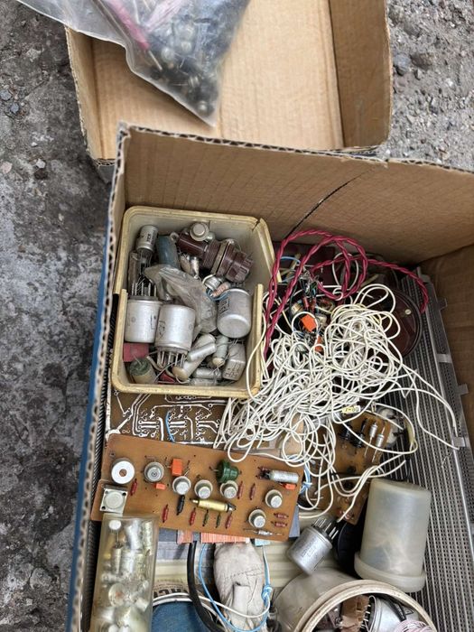 Принимаю радиодетали