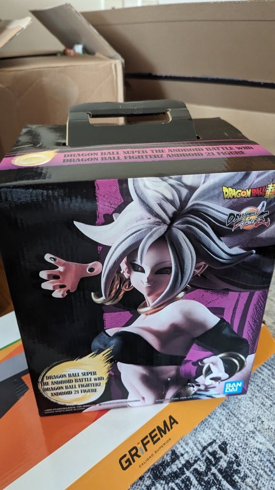 Estatua Dragon Ball Super Android 21 nova /selada