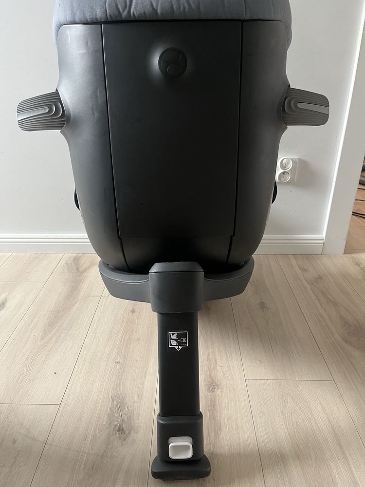 Fotelik samochodowy Cybex Sirona SX2 baza przód tył obrotowy