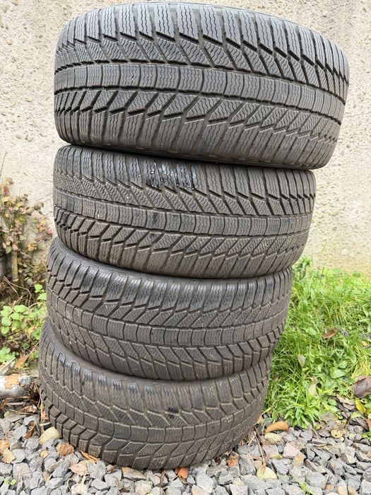 Зимова резина 275/45/20 як нова