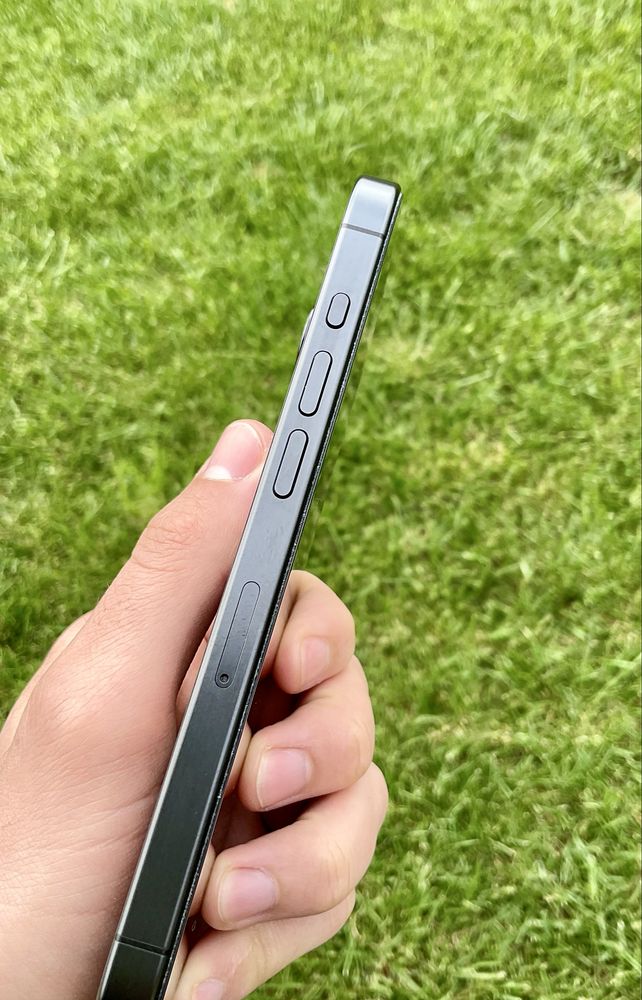 iPhone 15 Pro 128GB Titânio Preto - COMO NOVO