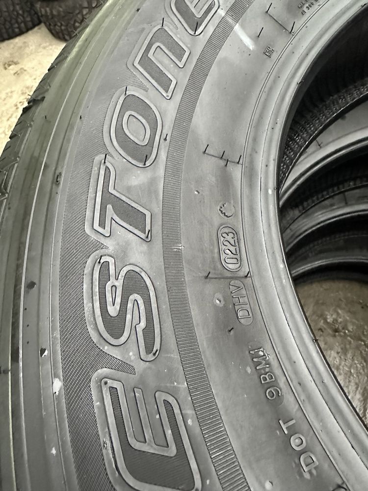 245/75/17 Bridgestone Dueler H/T 685