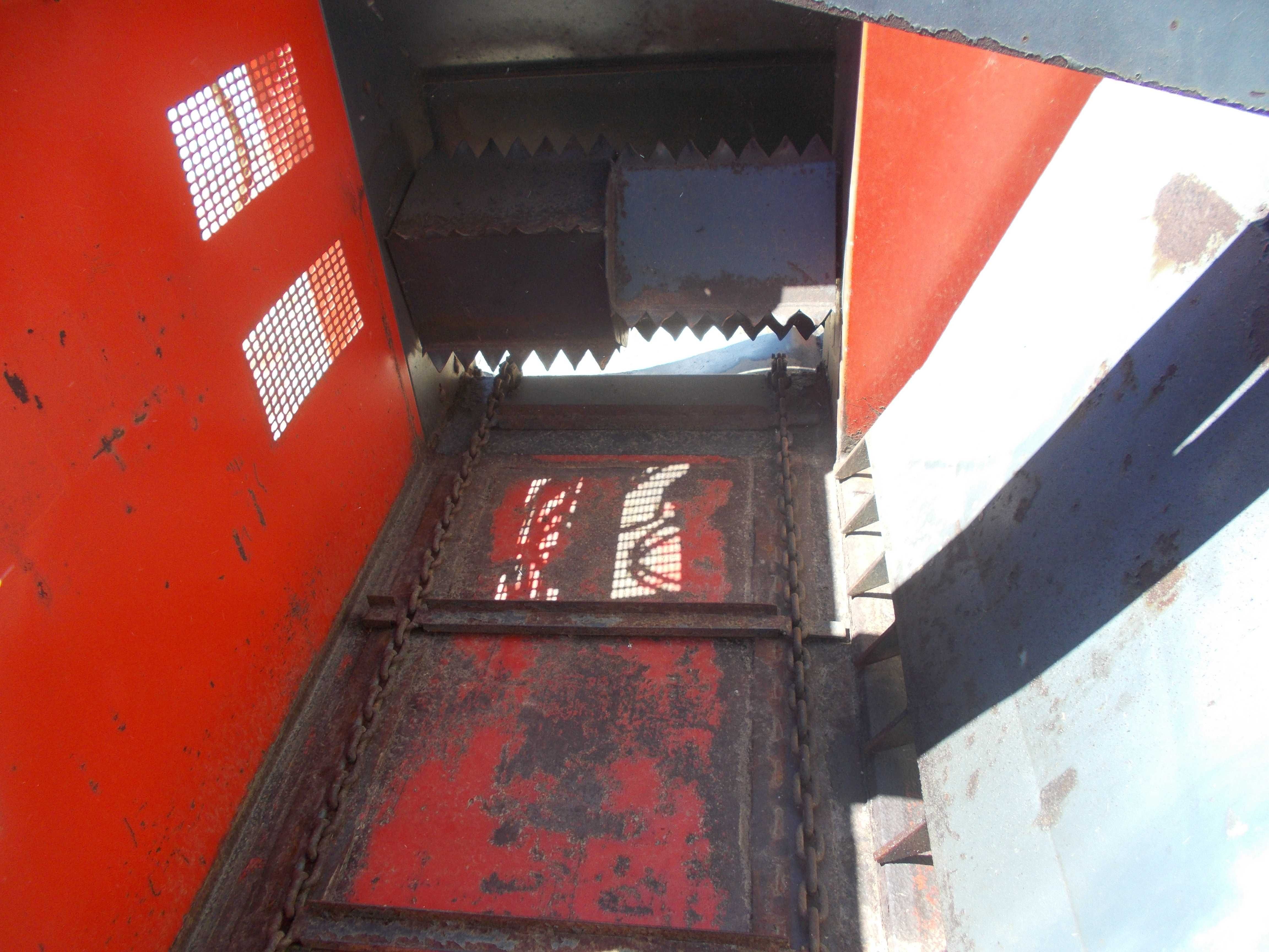Máquina de Apanhar Fardos.