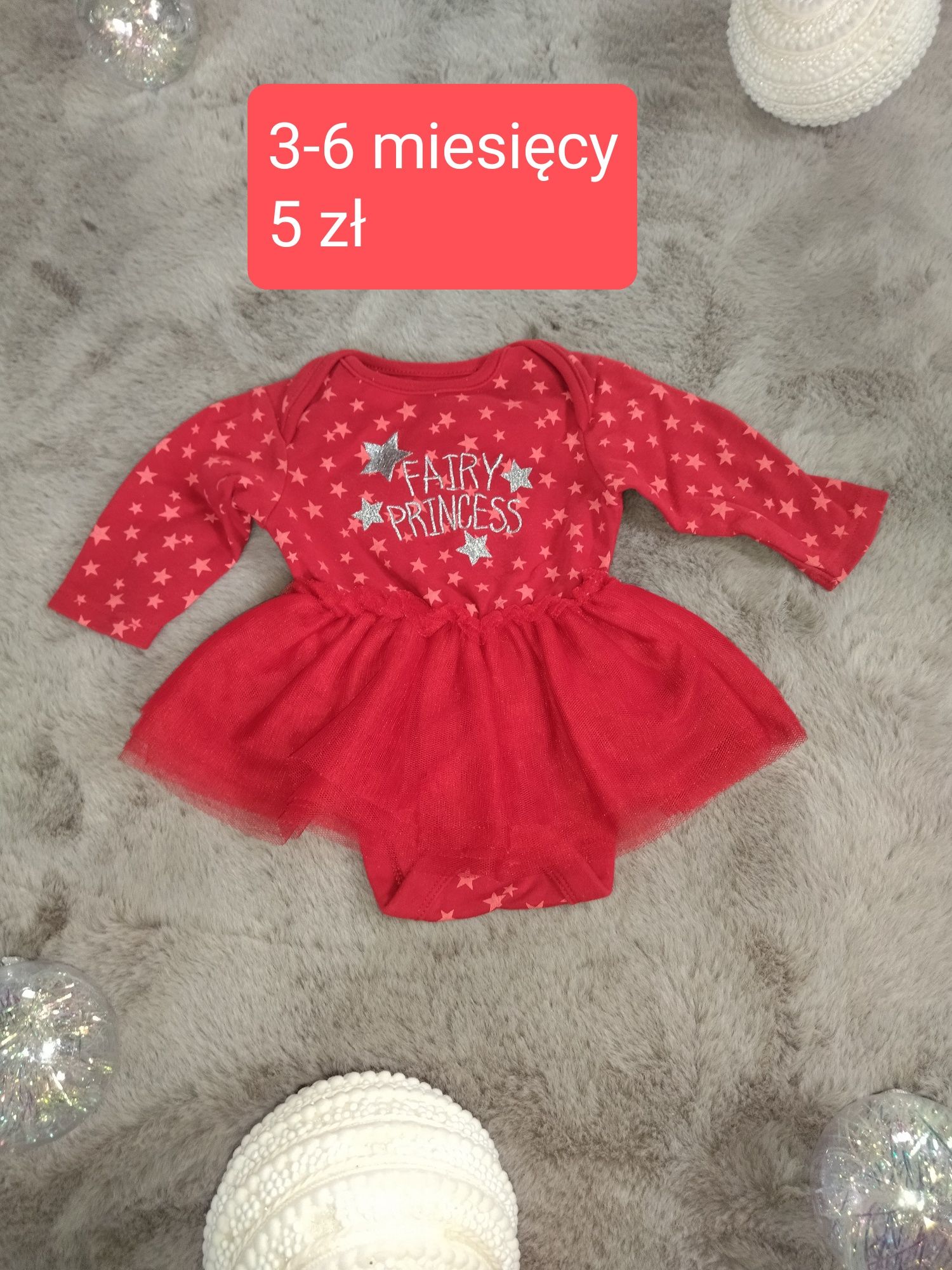 Body śliczne i tanie 3-6 miesięcy