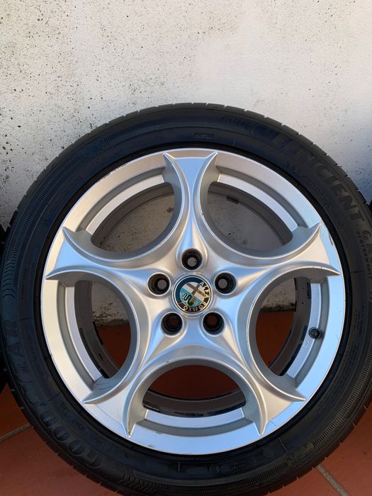 Jantes Alfa Romeo 159 com pneus