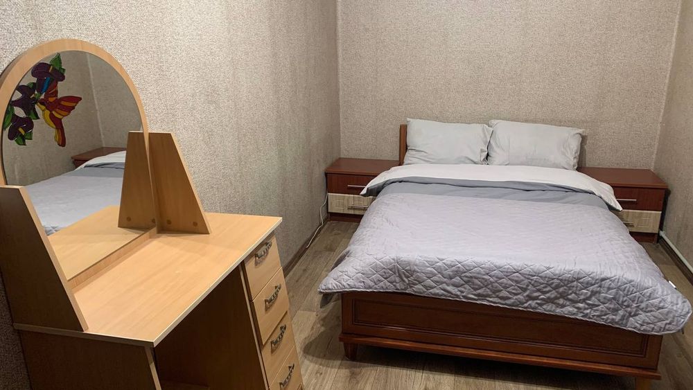 Здається подобово двокімнатна квартира в центрі м. Марганець