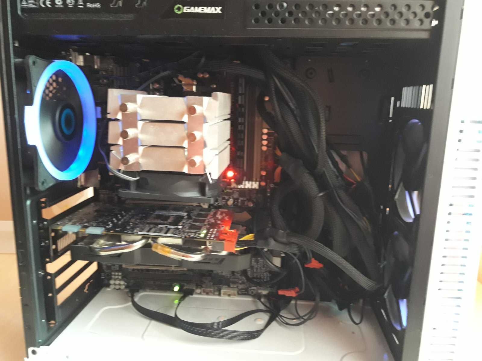 Комплект ASUS материнская плата, видеокарта, процессор AMD.