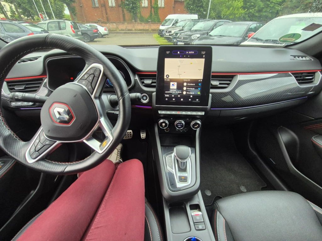 Renault Arkana 1.6  Panorama E-Tech RS Line samochód żony