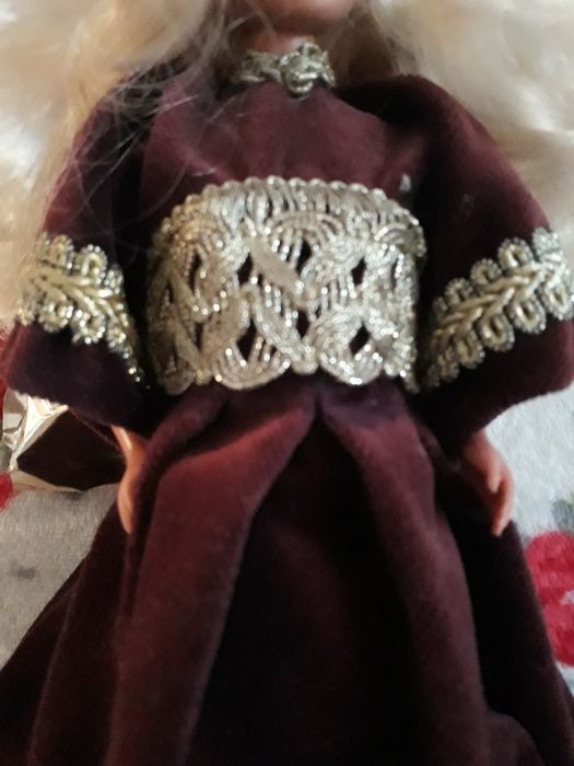 Kultowa BARBIE  PETRA/ w  sukni aksamitnej -strój anioła.RETRO lata 90