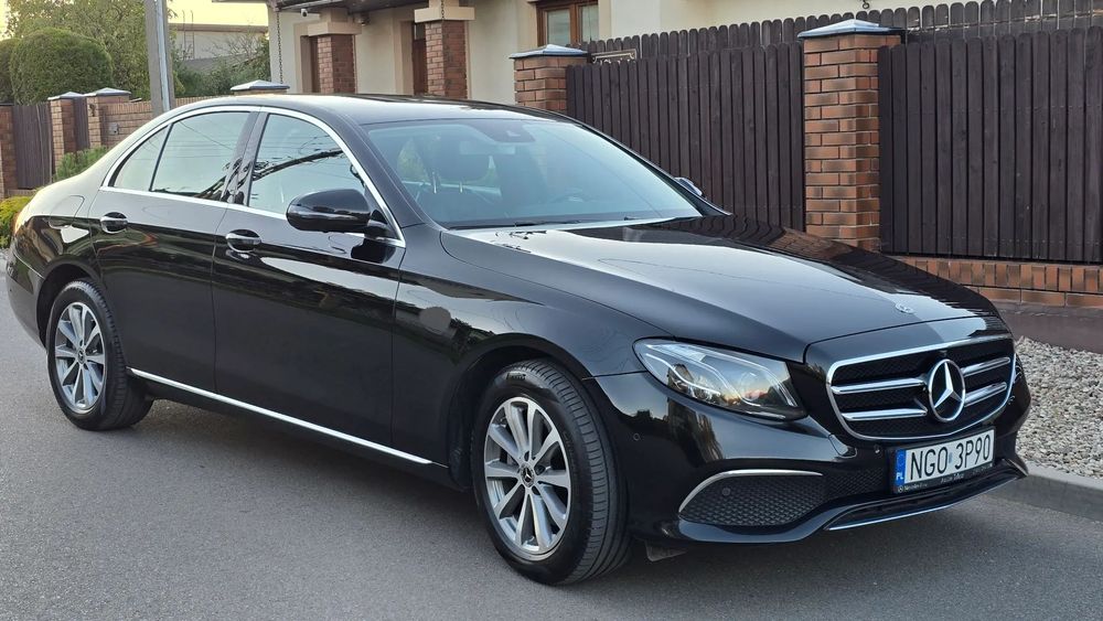 Mercedes-Benz Klasa E Mercedes E220d 4 4matic pierwsza rejse. 19.12.2018 AVANTGARDE