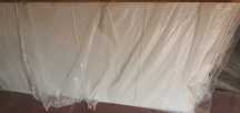 Portas de roupeiro deslizantes em vidro branco