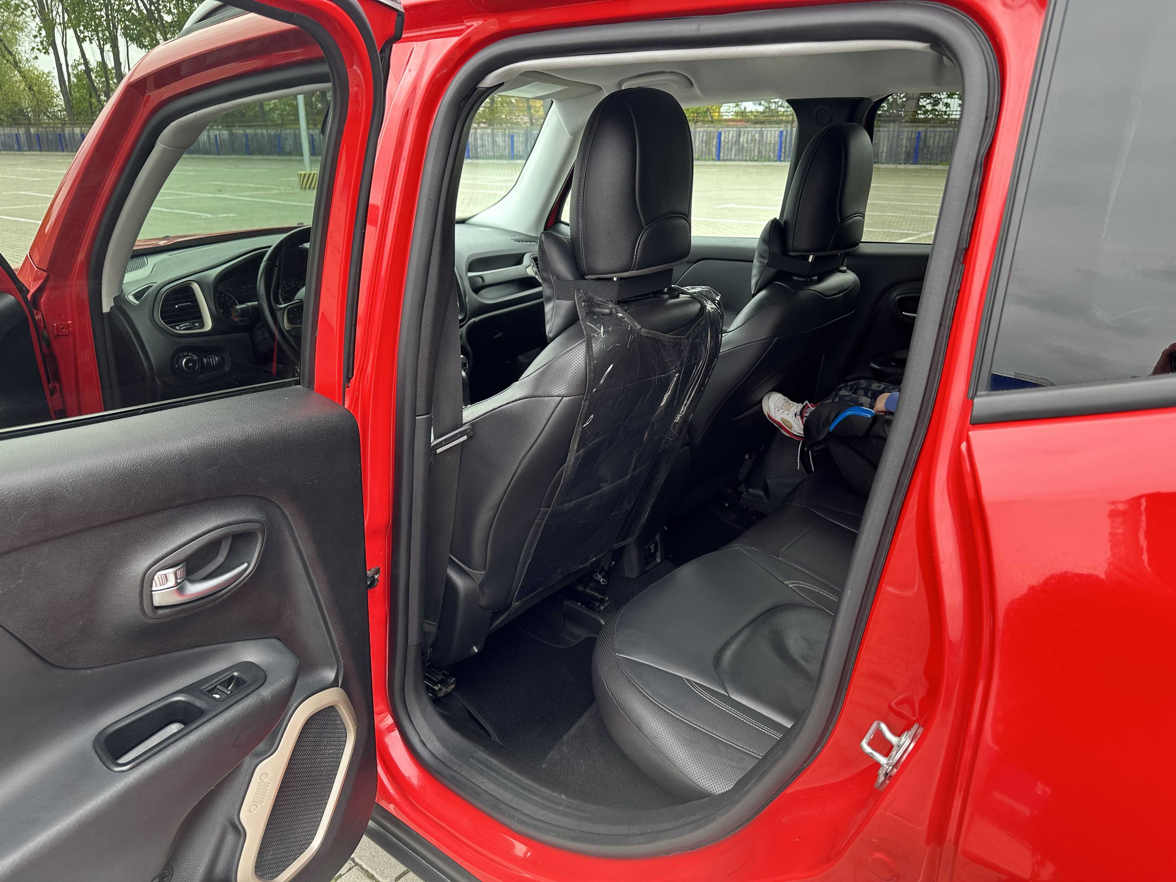 Продам Jeep Renegade 2015 Limited 2.4 автомат.