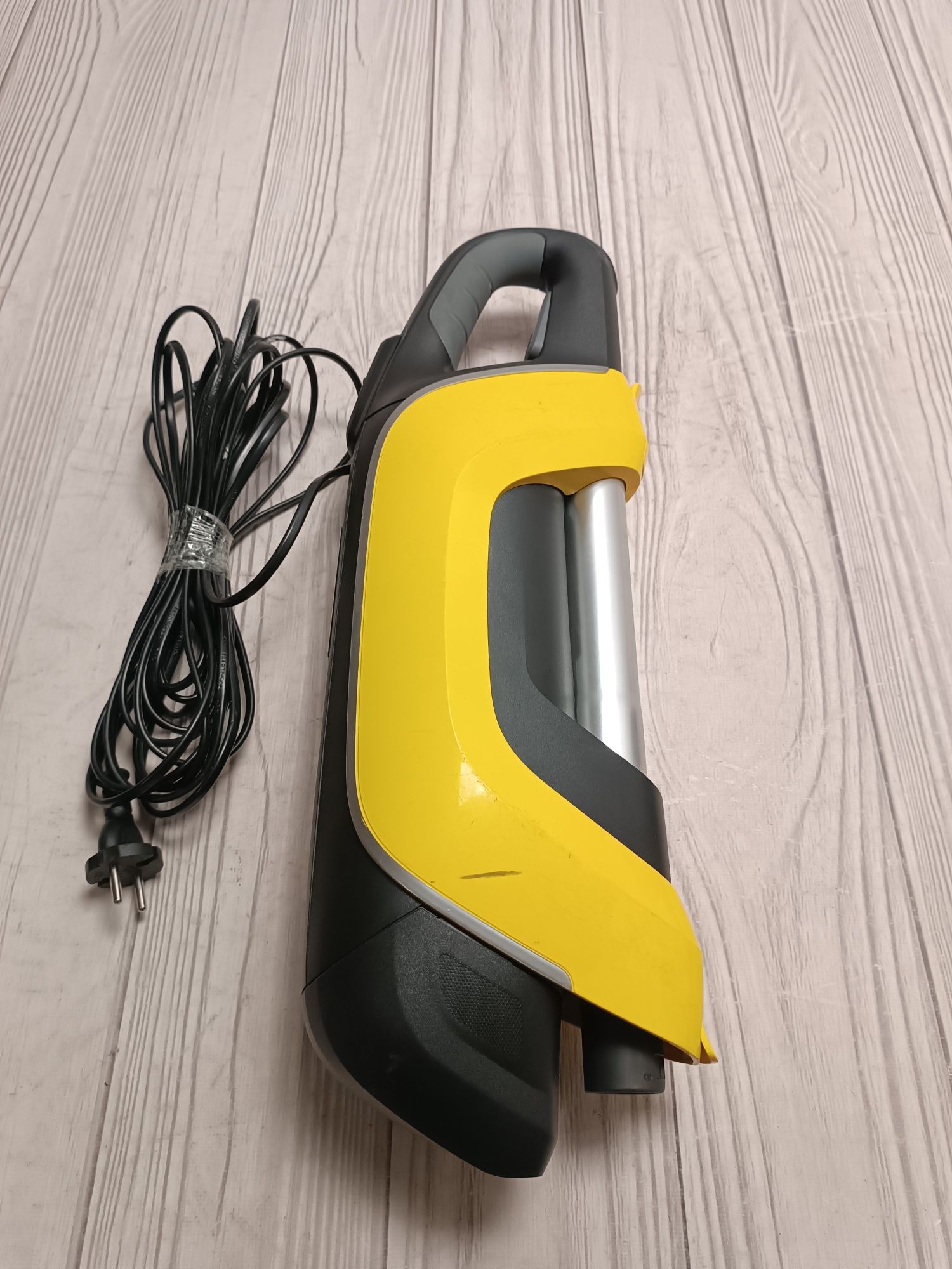 Karcher VC 5 ручний пилосос