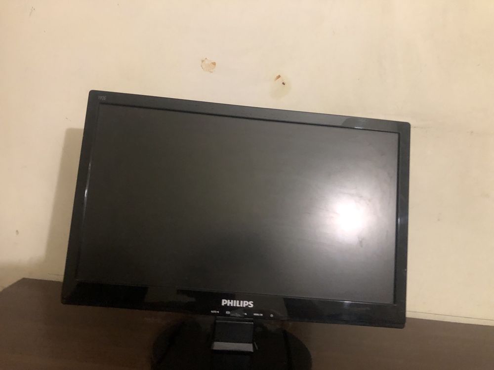 Срочно  Монитор Philips 192E1