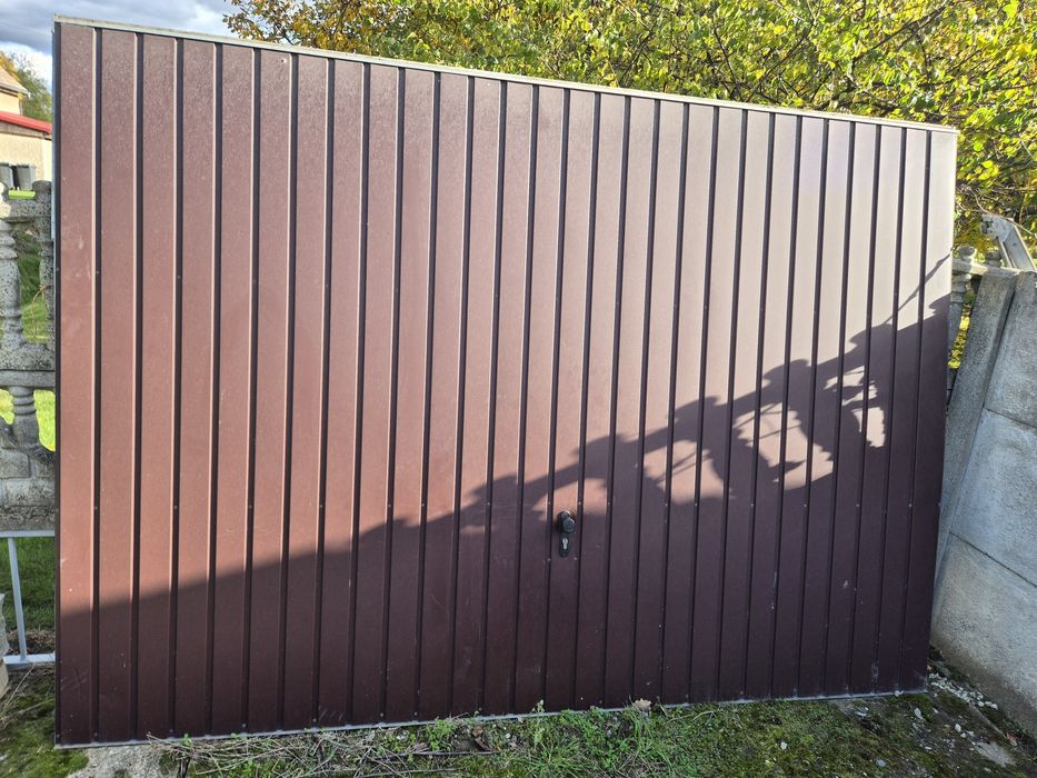 Brama garażowa uchylna LEGBUD GARSTA 300x200 cm – sprawna, kompletna