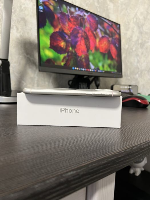 iPhone 11 64Gb • Идеал • Полный комплект • Айфон