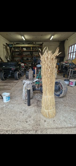 Słoma żytnia  wysyłka kurier  snopek strzecha na pokrycia dachowe strz