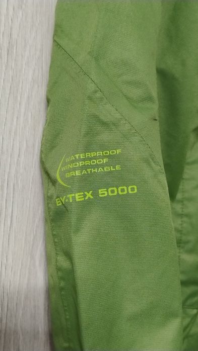 Kurtka przeciwdeszczowa przeciwwiatrowa