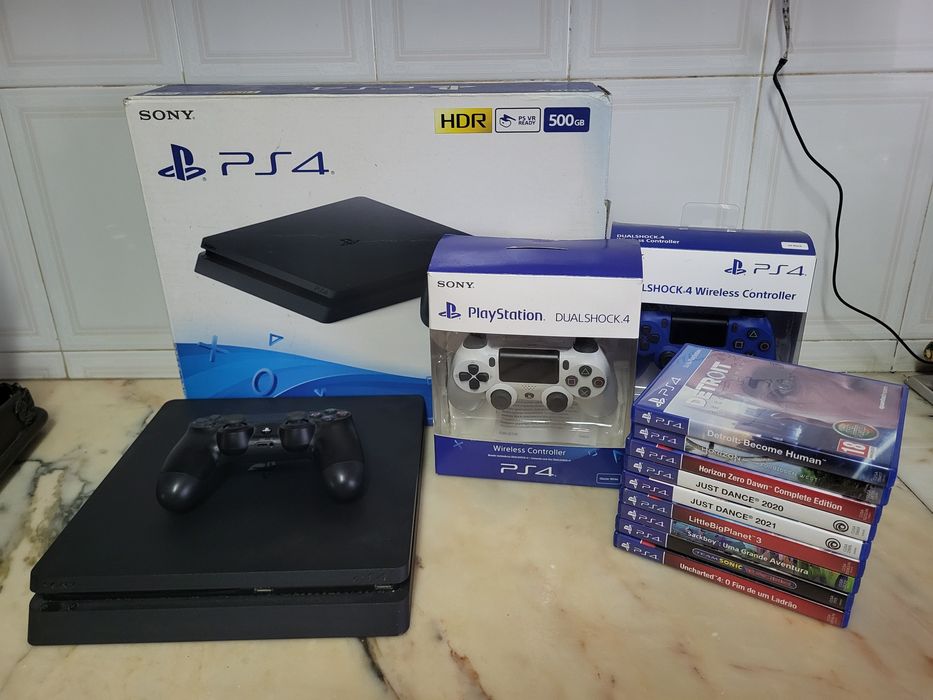 PS4 Slim 500GB + acessórios e jogos