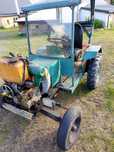 Traktor esiok sam