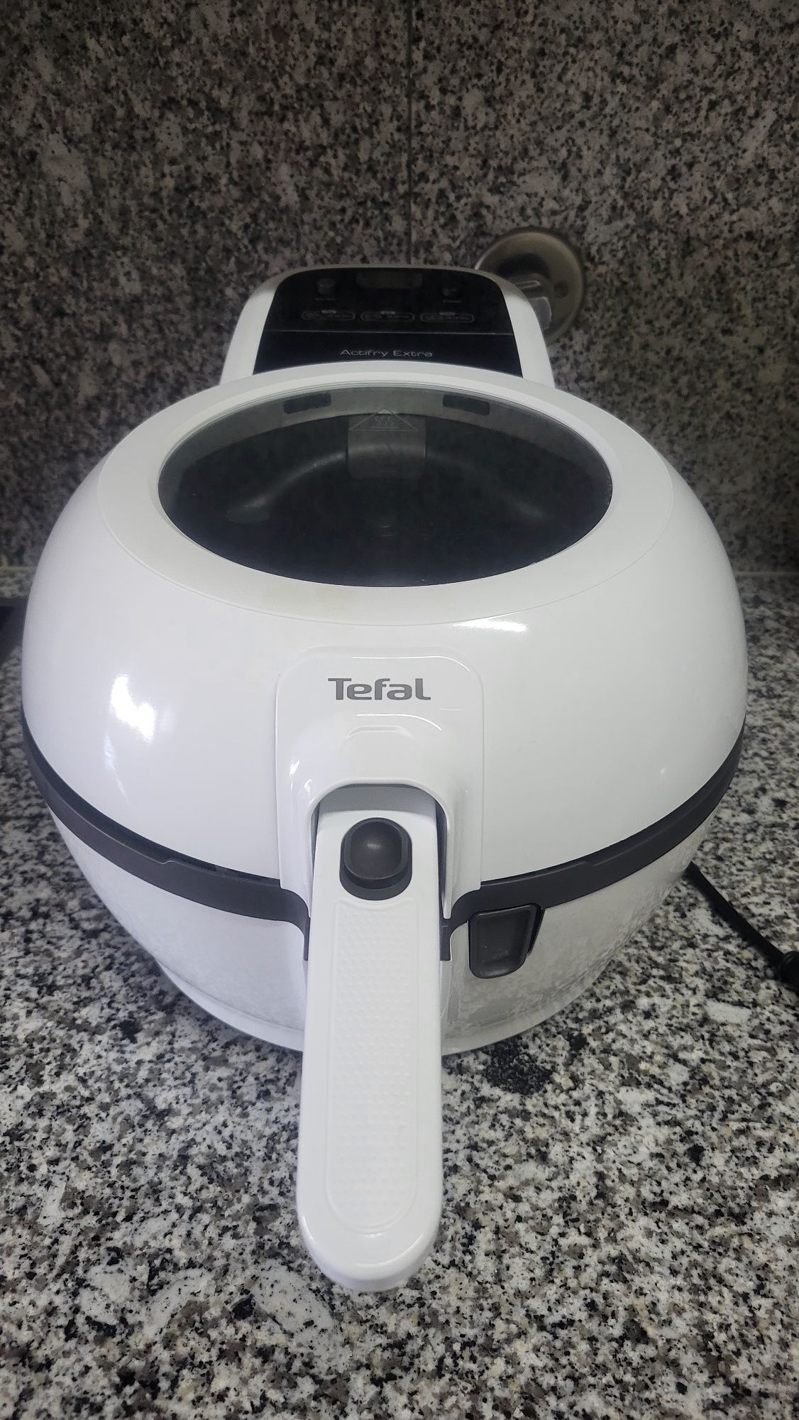 Air Fryer com pouco uso