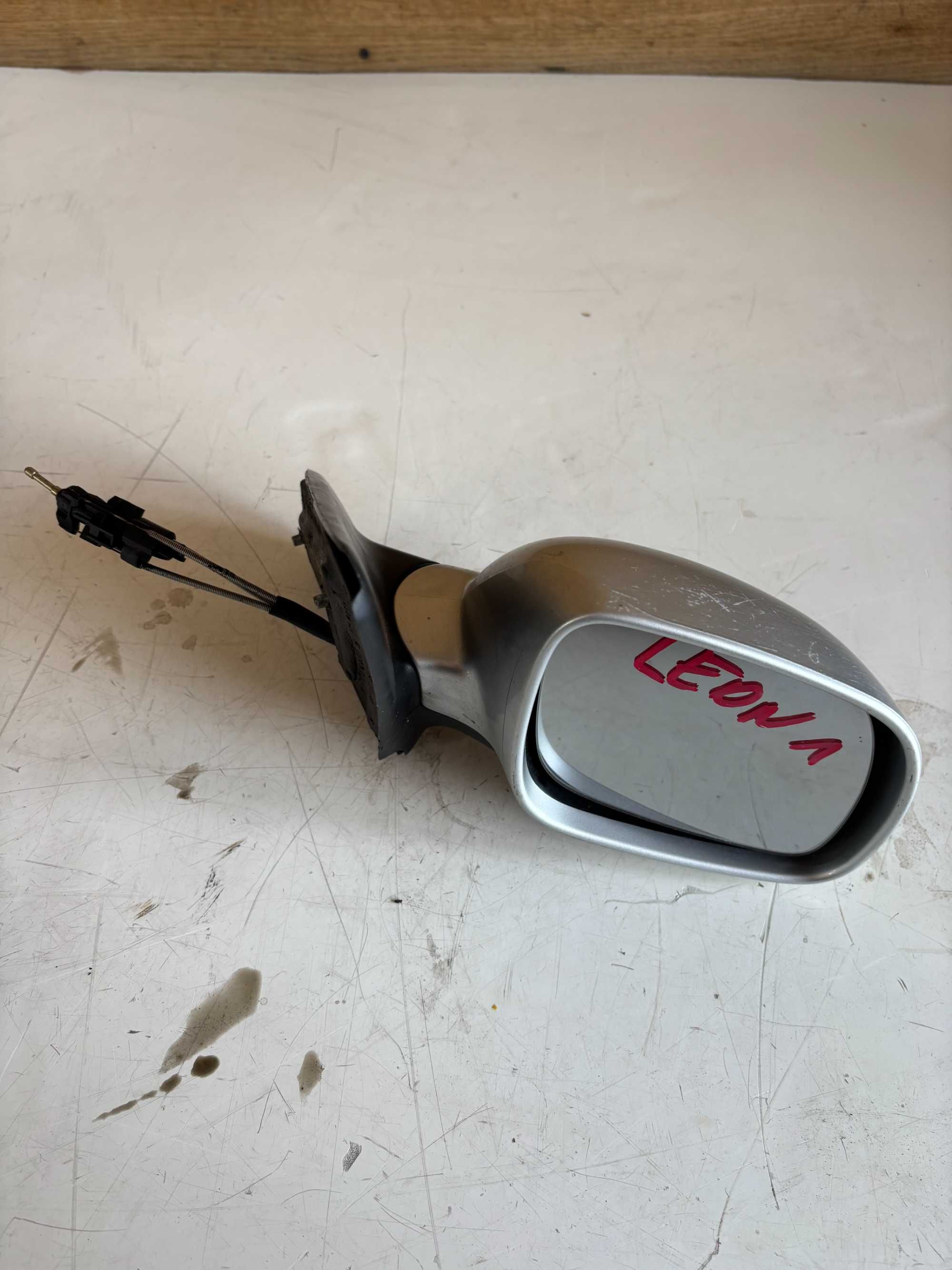 Lusterko Prawe Seat Leon Toledo 98-99R