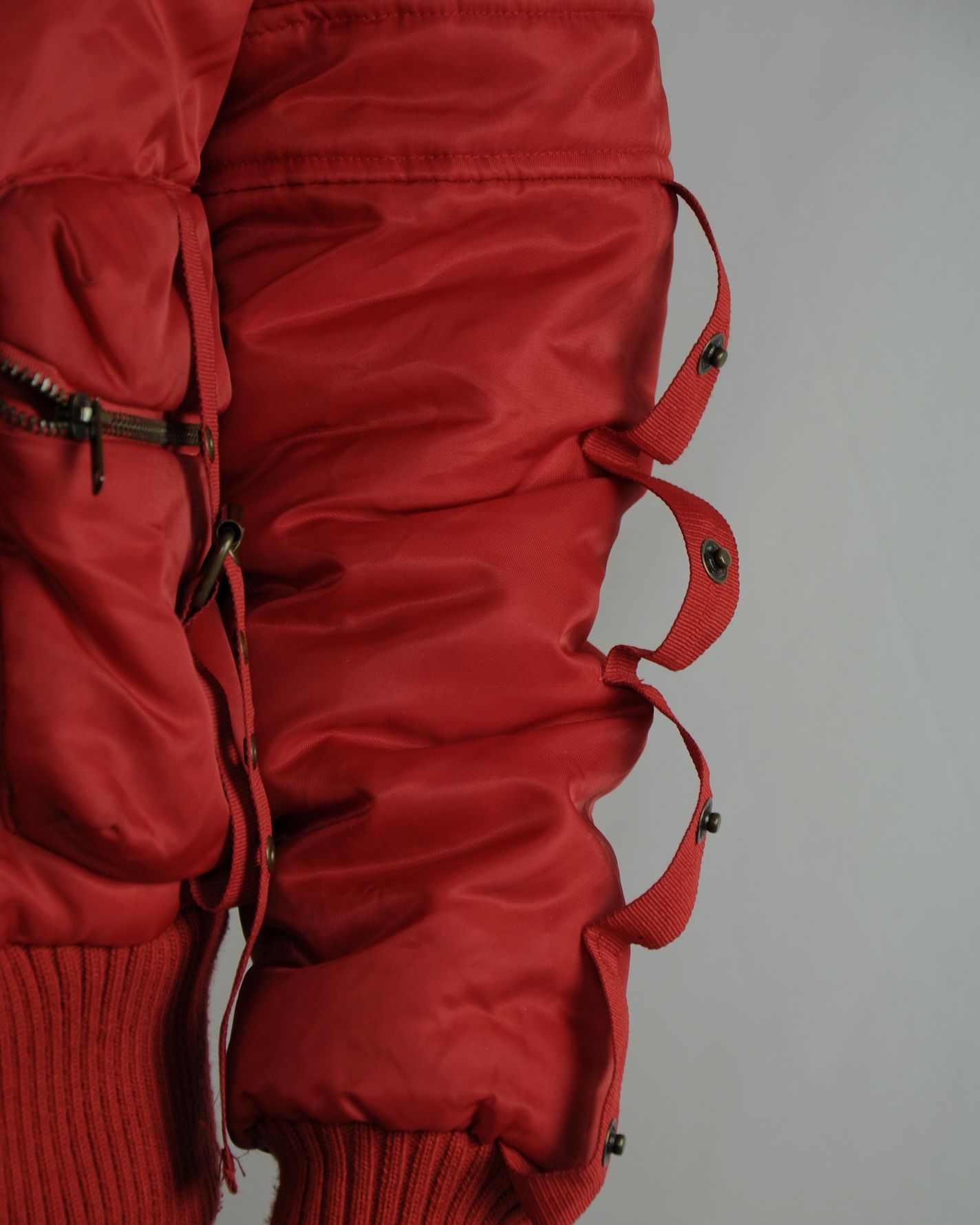 Куртка червона y2k ремінці накладні кишені карго пальто демісезон весн