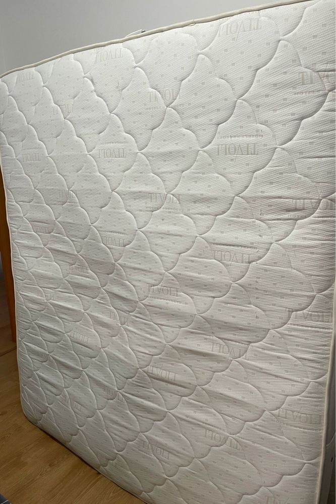 Colchão de casal Molaflex (1,75x2,00)