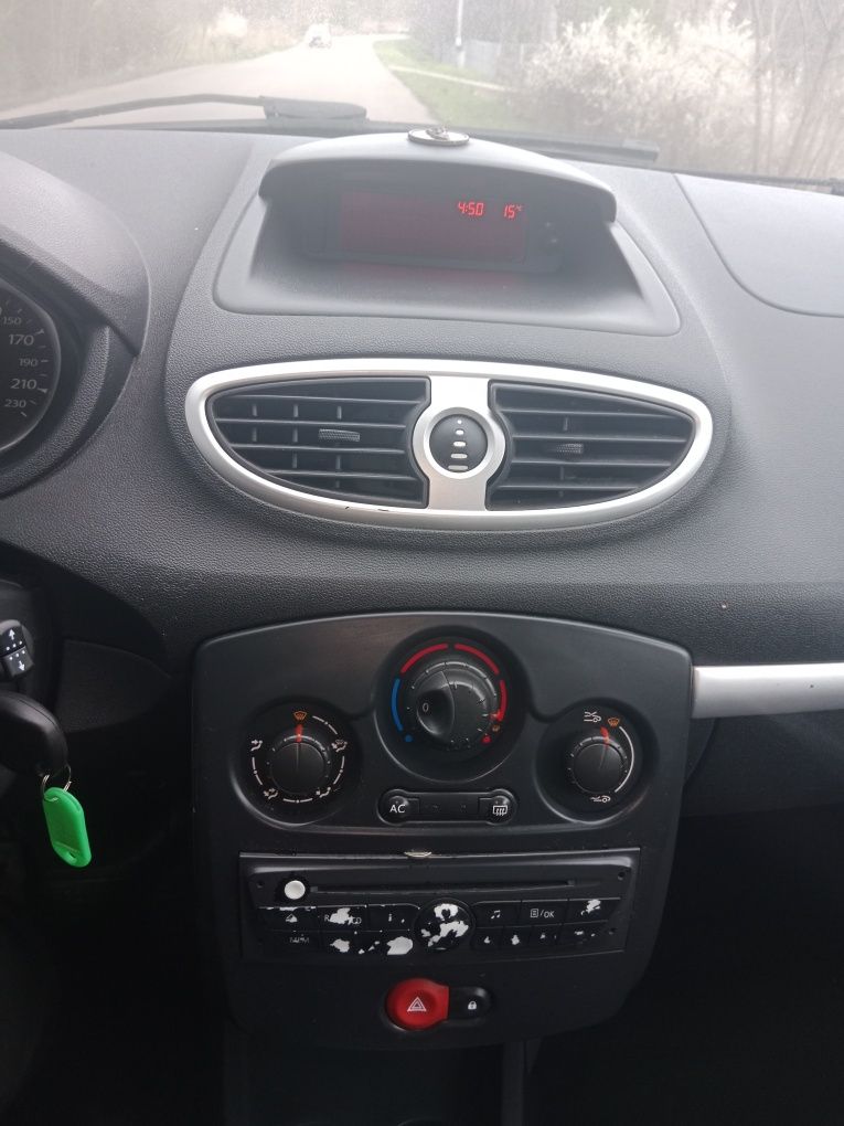 Sprzedam Renault Clio 3 2010rok silnik 1.2 z gazem