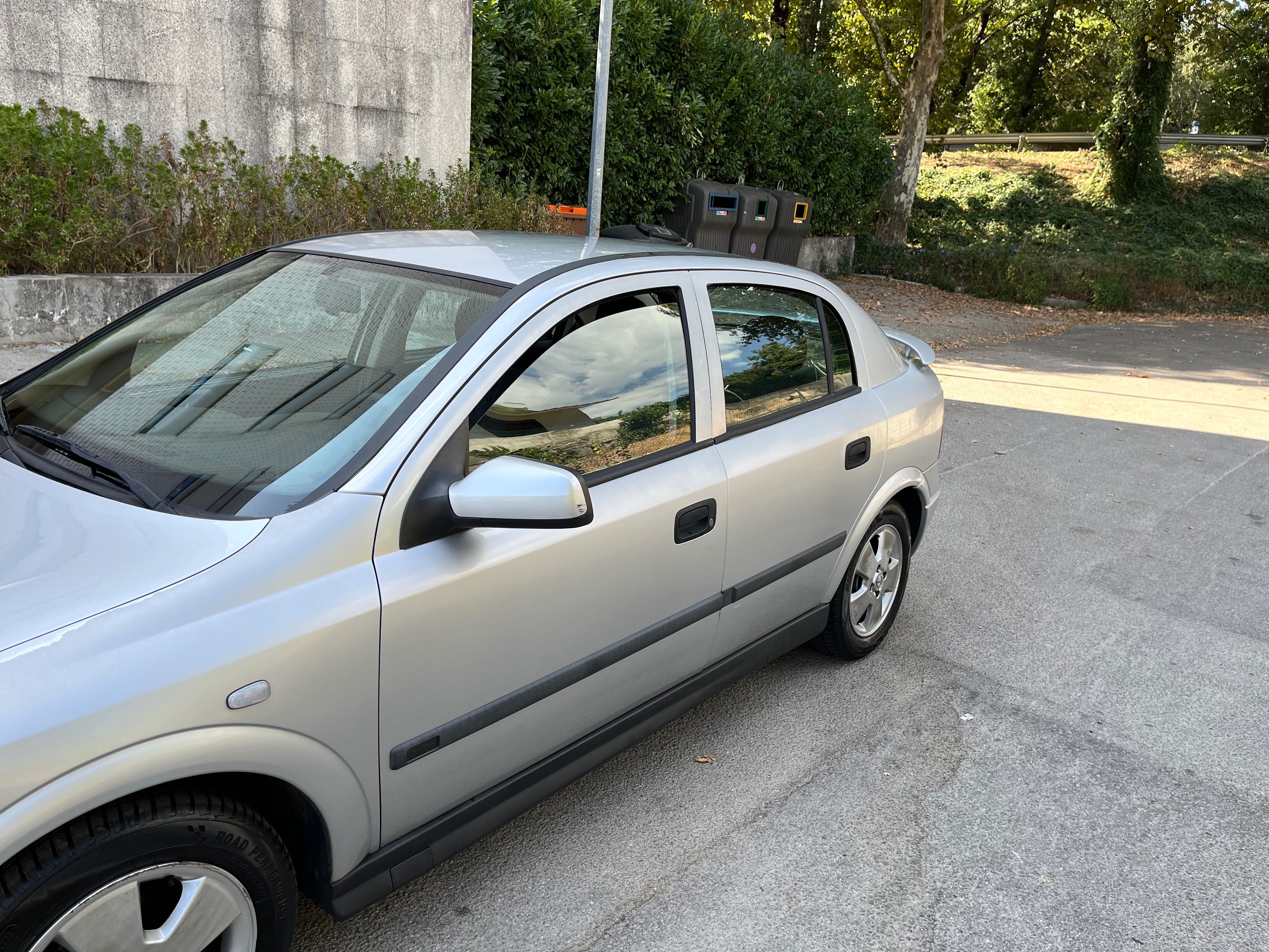 Opel astra 1.4 gasolina