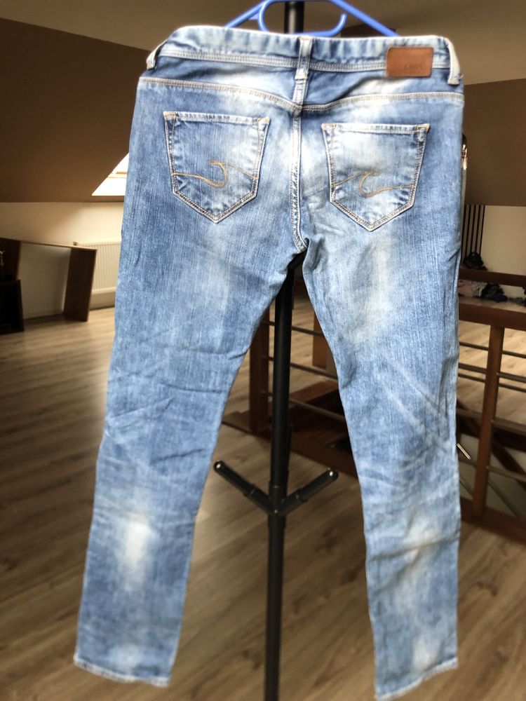 Damskie spodnie jeansowe cross rozmiar m