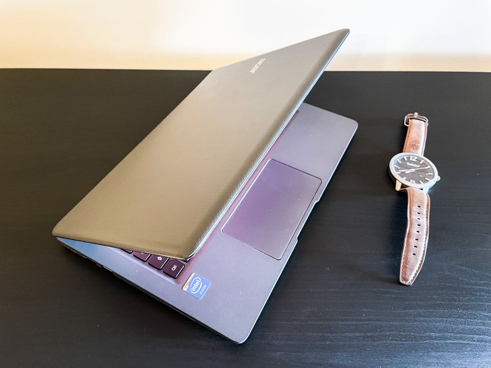 Vendo portátil Acer Aspire One Cloudbook 11