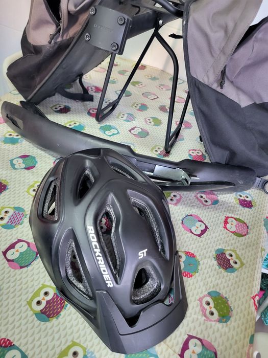 Alforges e suporte de selim btwin e oferta guarda lamas e capacete