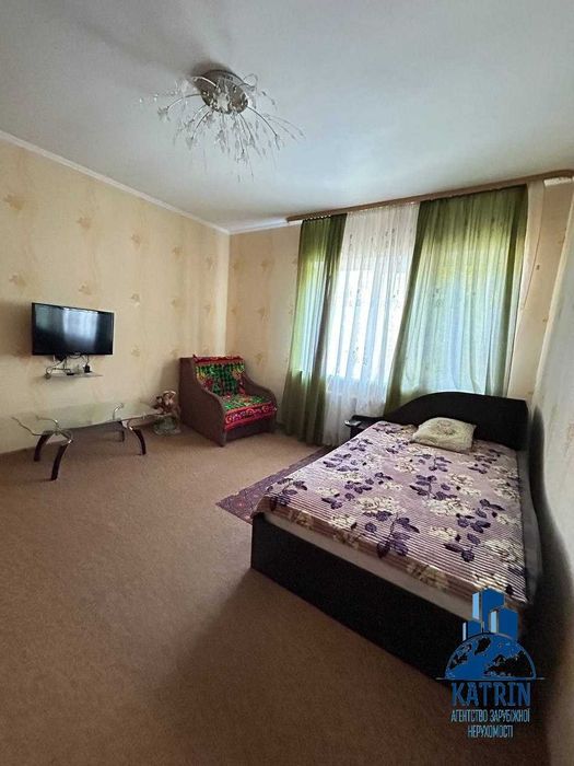 Продам будинок в селищі Царичанка