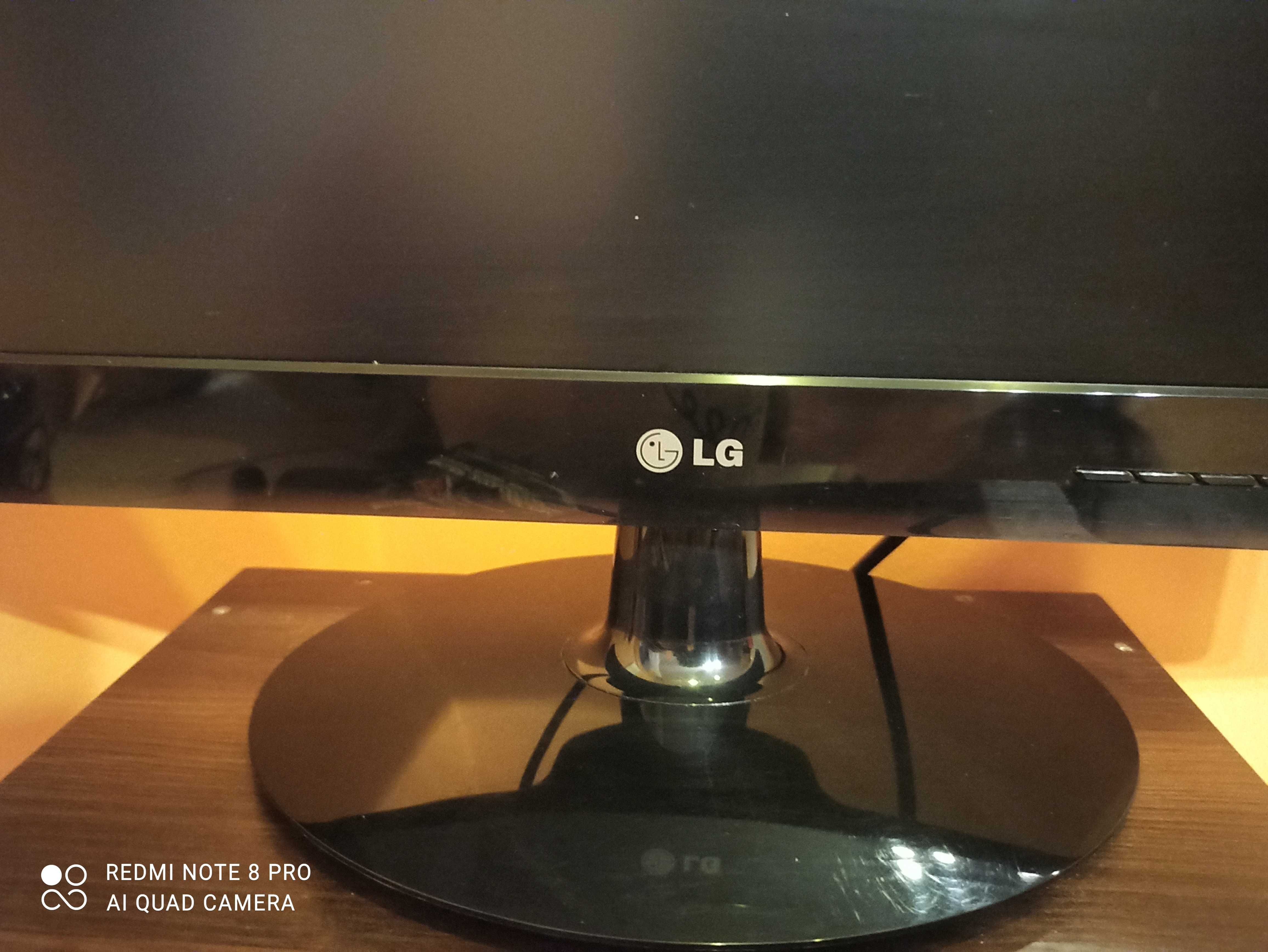 Monitor LG Flatron W2240S-PN