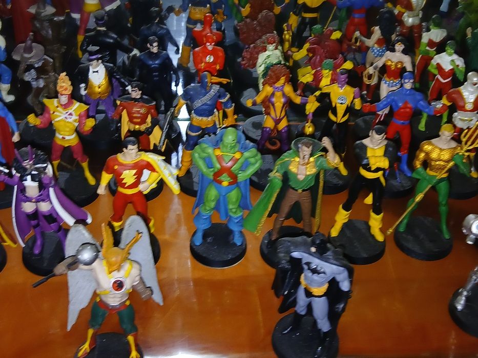 Coleção 1110 figuras mavel de chumbo  por  600 €