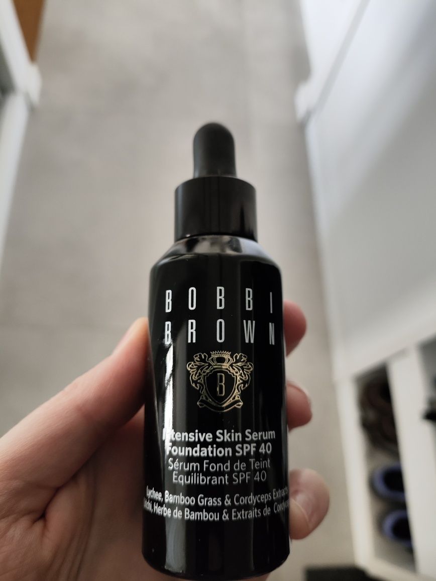 Bobbi Brown Intensive Skin Serum Foundation podkład warm beige
Podkład