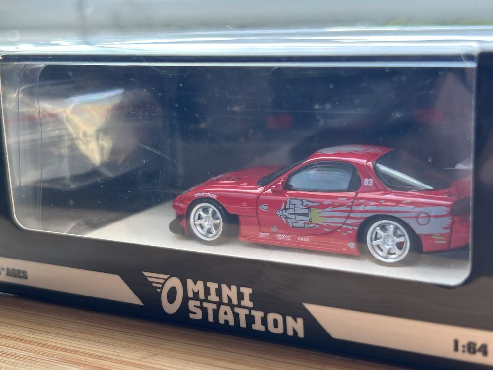 Mini Station Mazda RX-7 Szybcy i wsciekli z figurka 1:64