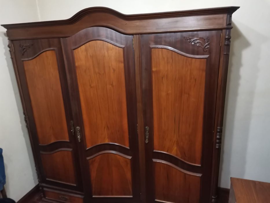 Guarda fatos 3 portas